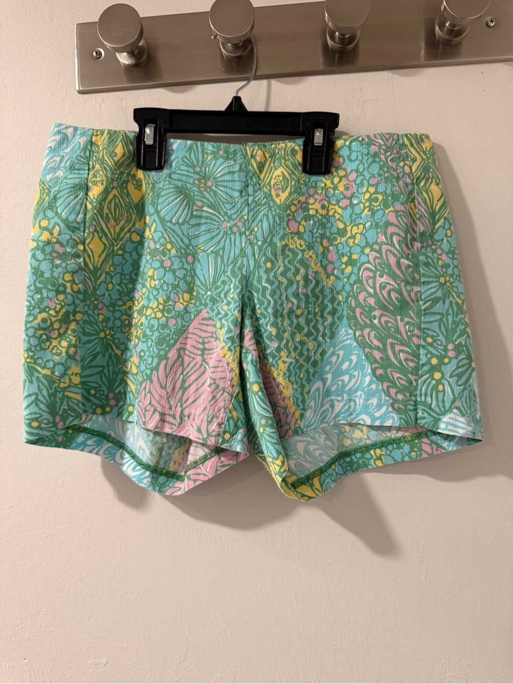 Lilly Pulitzer 🌴 High-Rise Floral Patchwork Shorts in Mint Multi